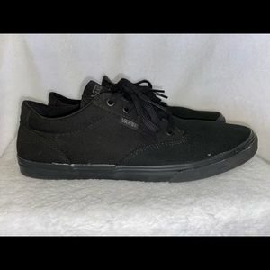 VANS Black Low Top Skate Sneaker Women’s size 9